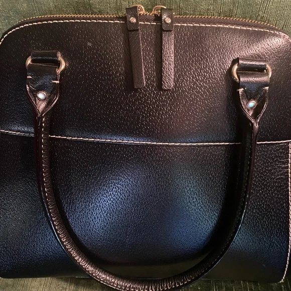 Black leather Kate Spade purse- in like new condition. - Picture 5 of 6
